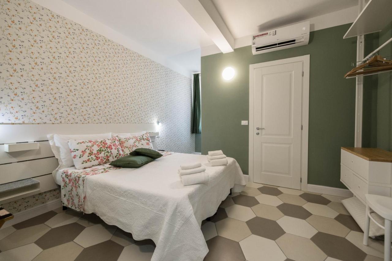 Guest House - Il Cedro Reale Венария-Реале Экстерьер фото
